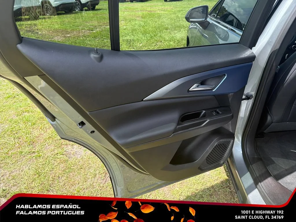 Used 2025 Sterling Gray Metallic Chevrolet LT image 26