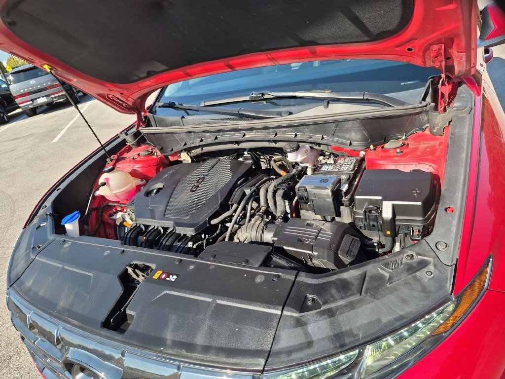Used 2022 Red Hyundai Limited image 34