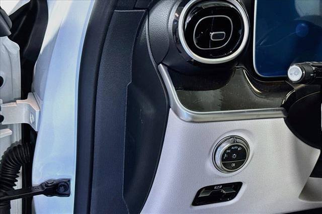 New 2026 Polar White Mercedes-Benz C 300 image 40