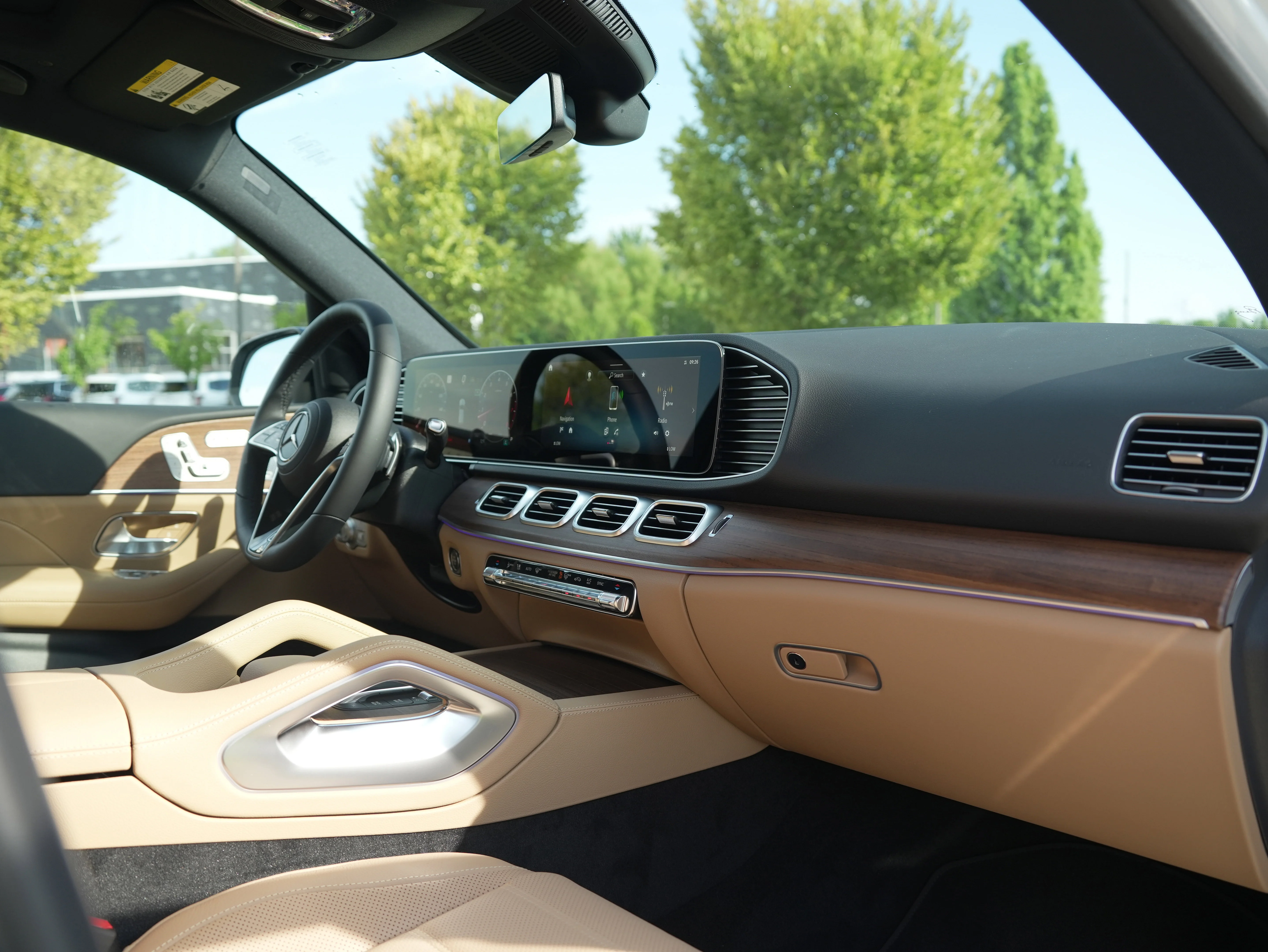 Used 2026 Moonlight White Mercedes-Benz GLE 350 image 39
