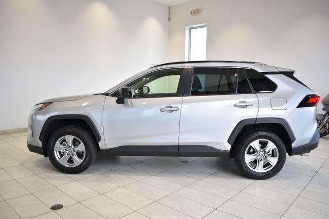 Certified Used 2025 SILVER SKY METALLIC Toyota  image 5