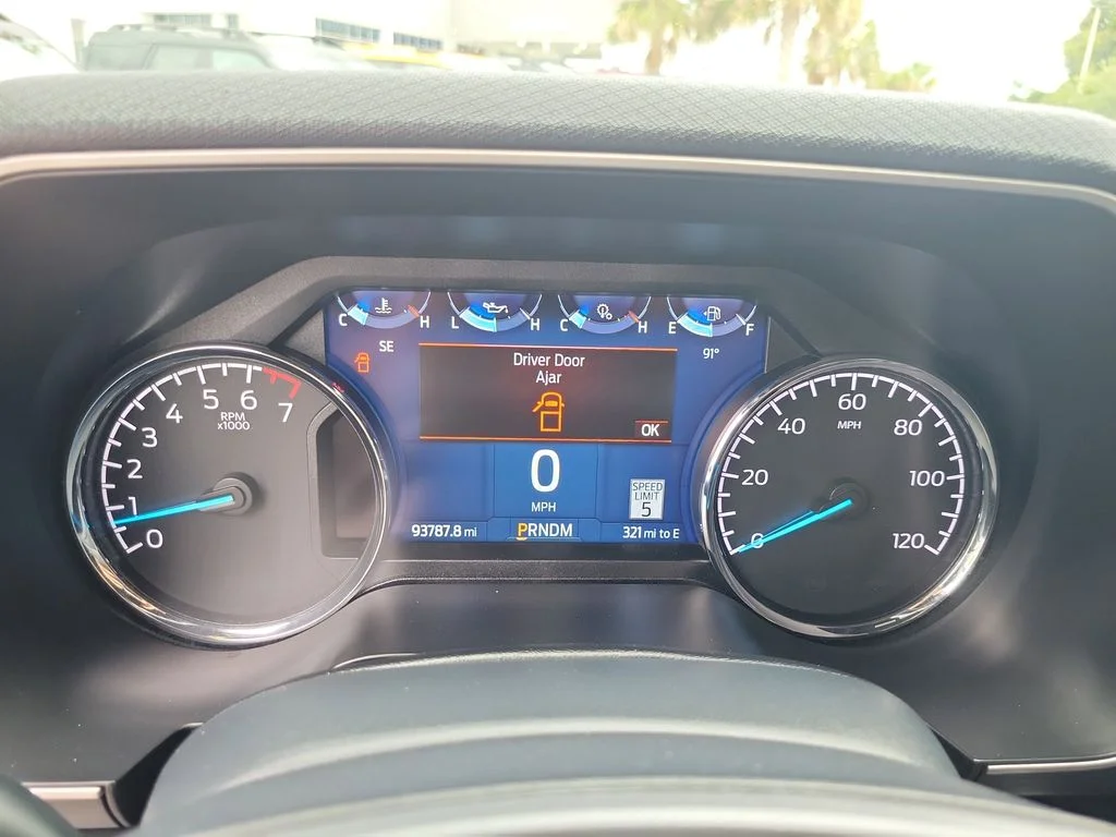 Used 2023 Black Ford XLT image 19