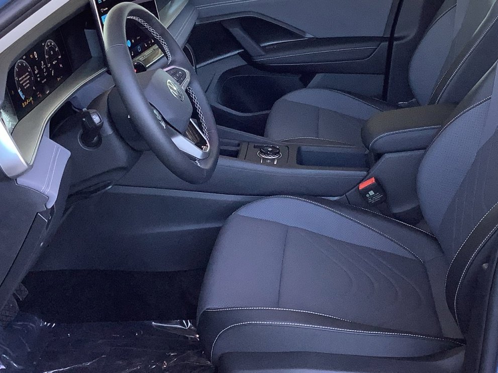 New 2026 MONTEREY BLUE Volkswagen SE image 21