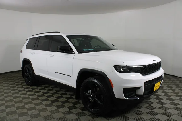 2022 Jeep Grand Cherokee L Altitude