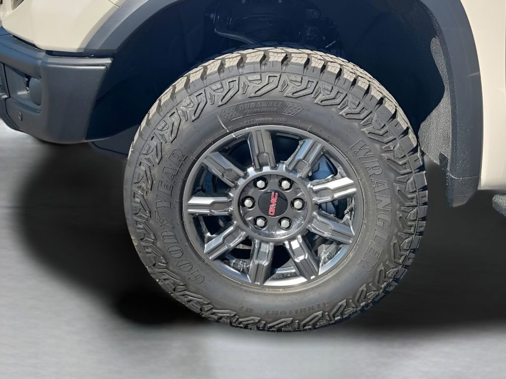 2026 GMC Sierra 1500 AT4X - Photo 17