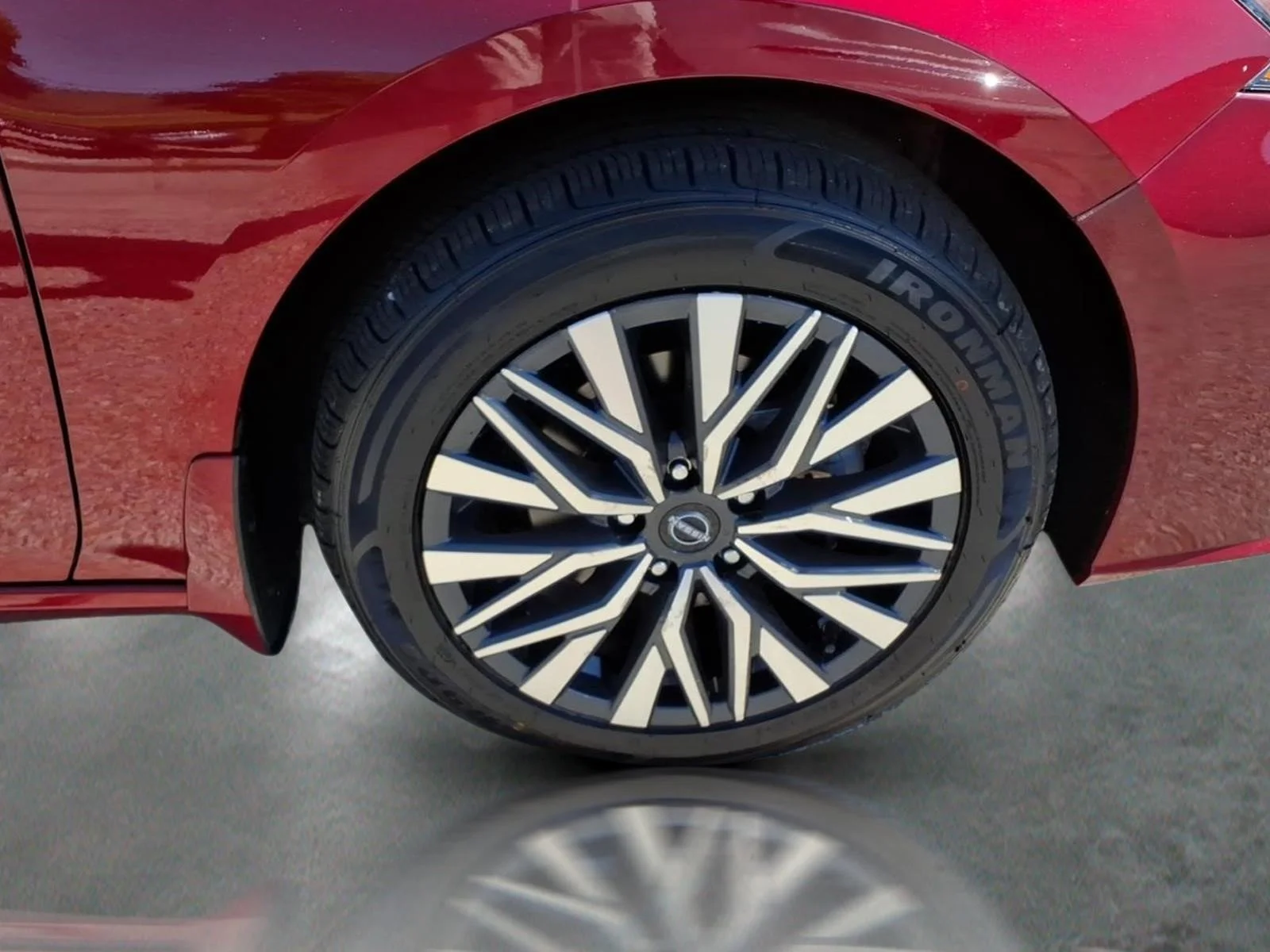 Used 2023 Scarlet Ember Tintcoat Nbl Nissan 2.5 SV image 10