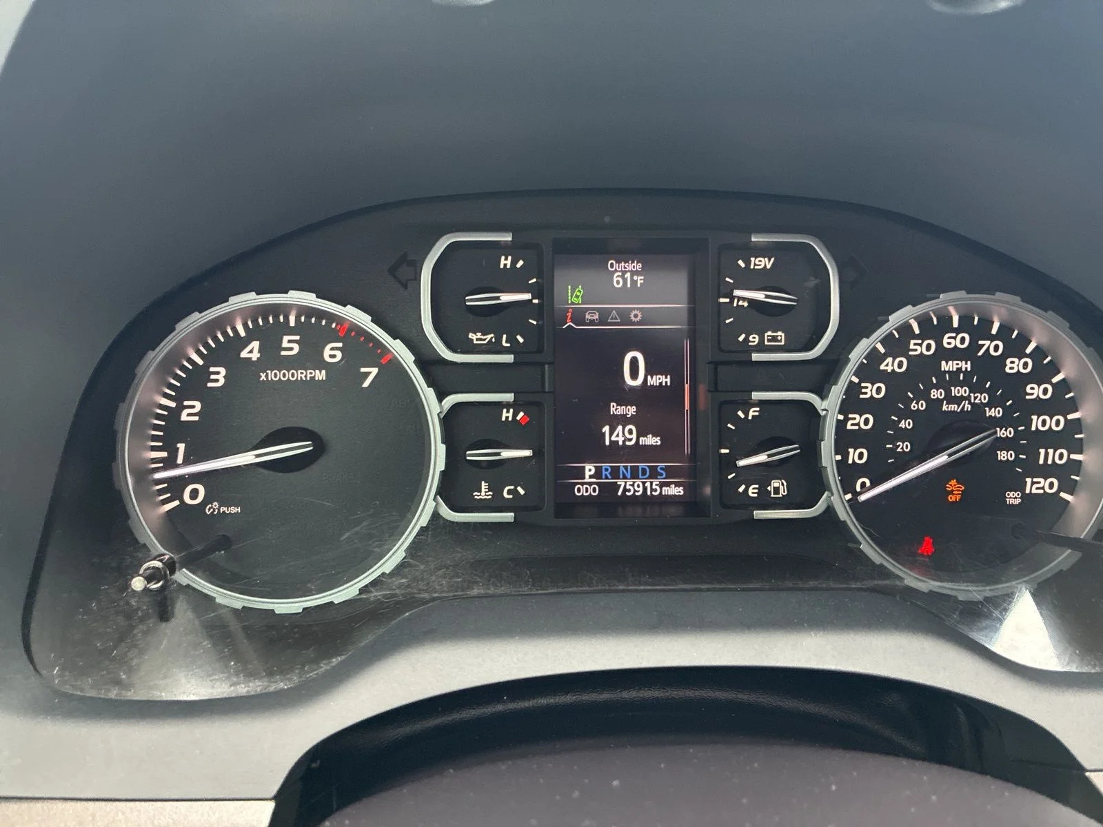 Used 2018  Toyota SR5 image 25