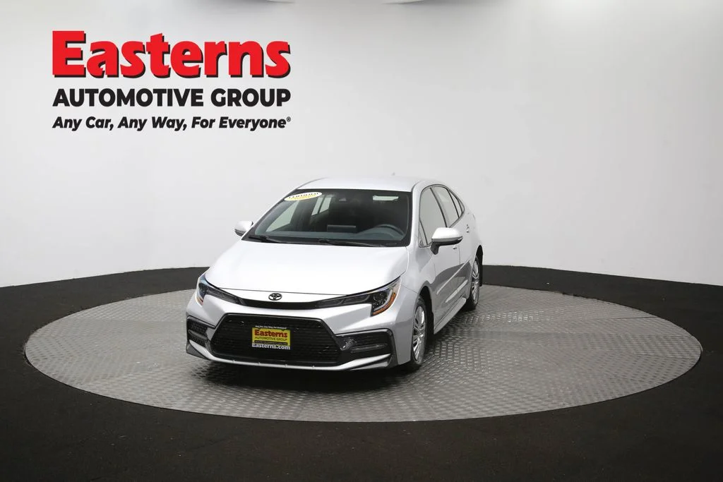 Used 2022 Silver Toyota SE image 51