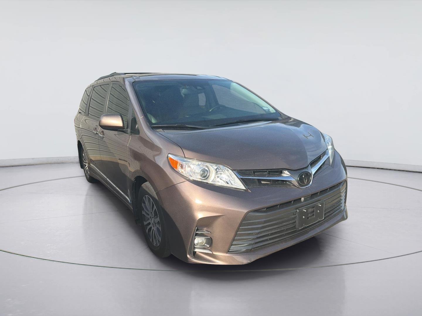 2020 Toyota Sienna XLE Premium