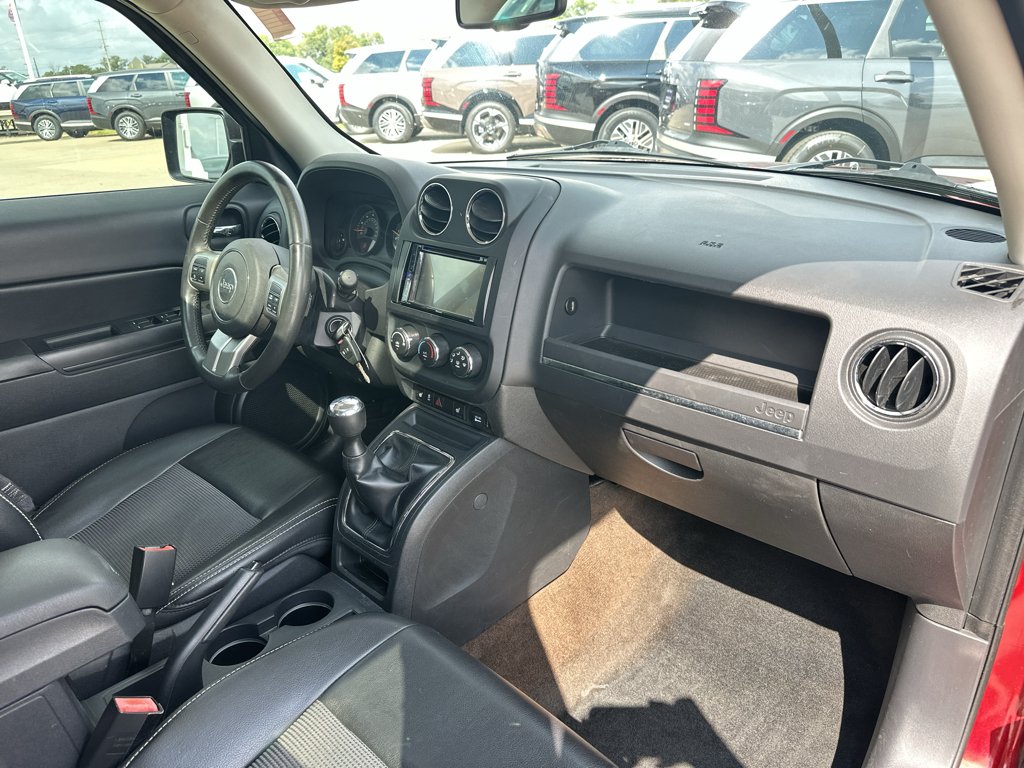Used 2014 Deep Cherry Red Crystal Pearlcoat Jeep Latitude image 5