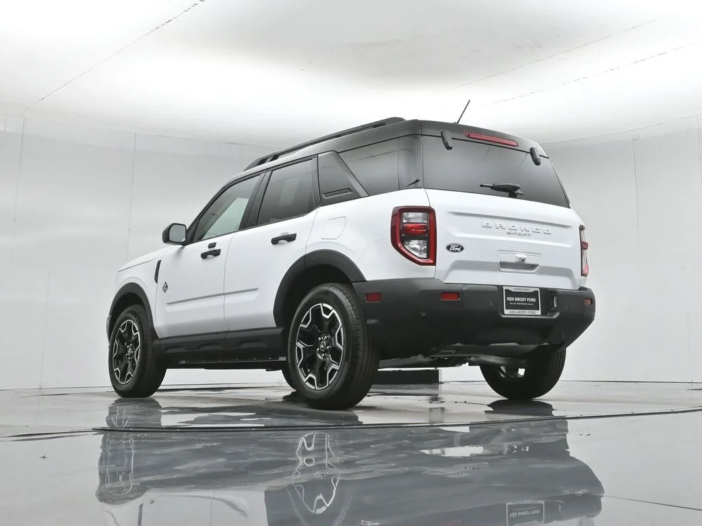 New 2026 Oxford White Ford Outer Banks image 45