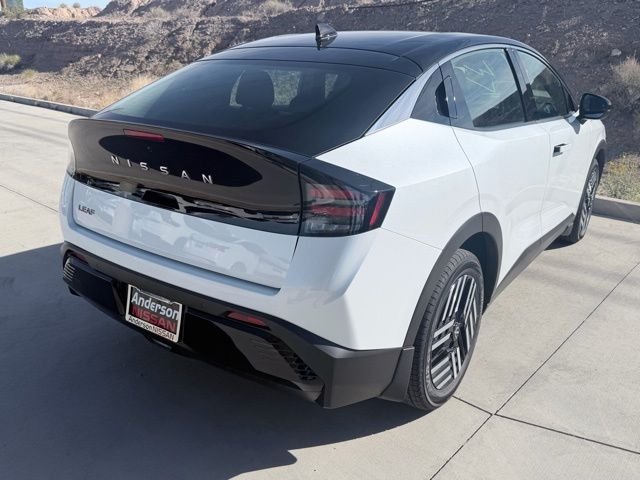 New 2026 Everest White Pearl TriCoat / Super Black Two-tone Nissan SV+ image 6