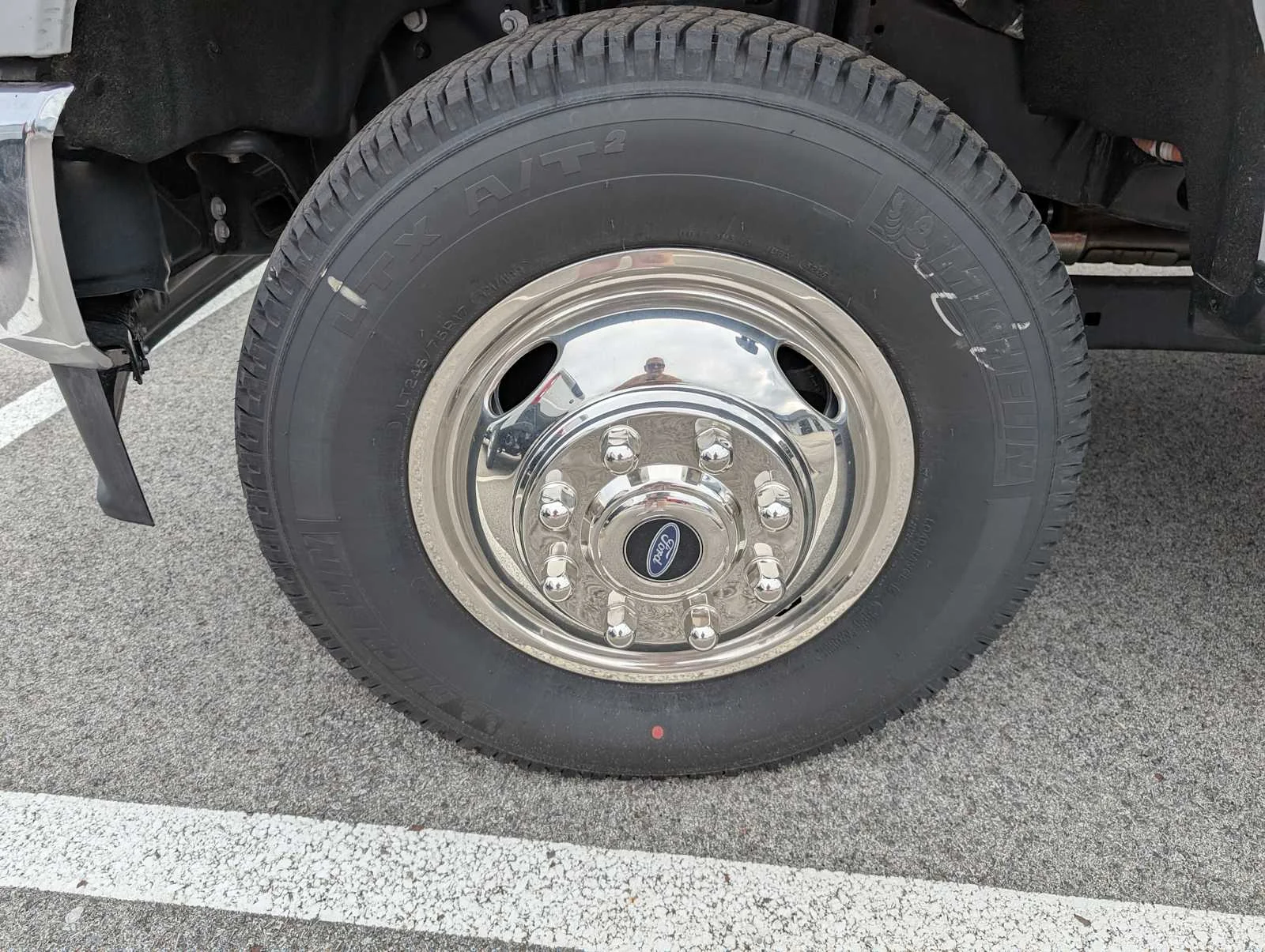 New 2026 Oxford White Ford F-350® XL image 3