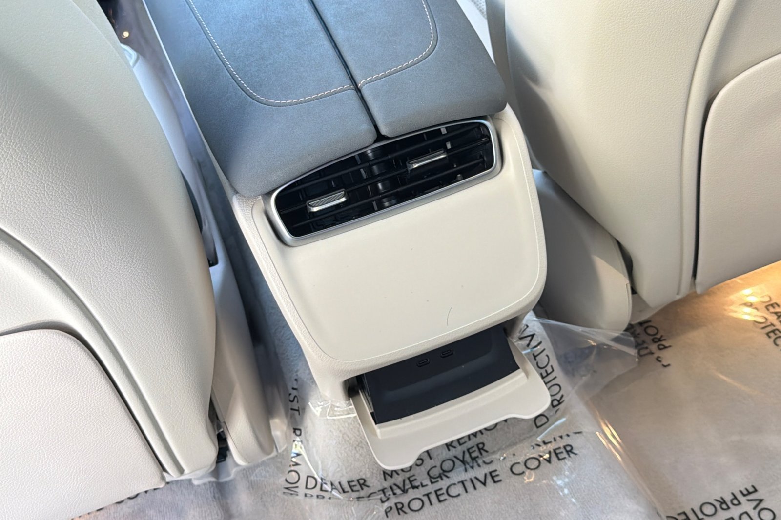 Certified Used 2022 Black Mercedes-Benz 580 image 33