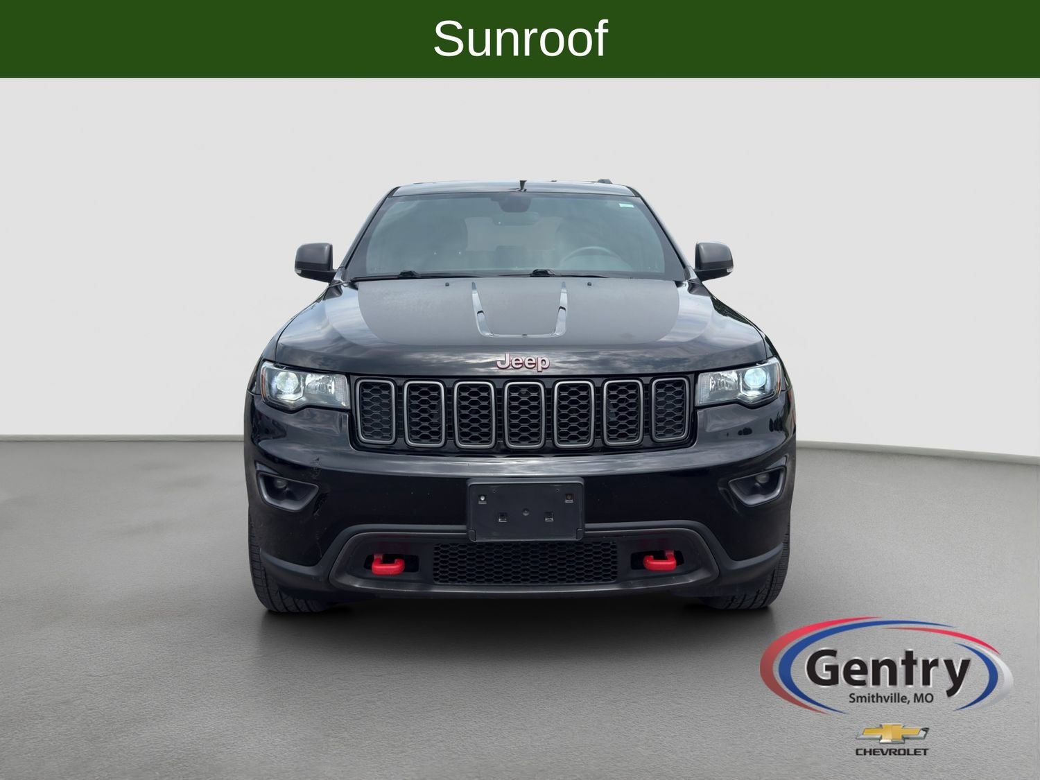 Used 2018 Jeep Grand Cherokee Trailhawk with VIN 1C4RJFLG8JC349729 for sale in Smithville, MO
