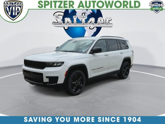 Used 2021  Jeep Altitude image 5