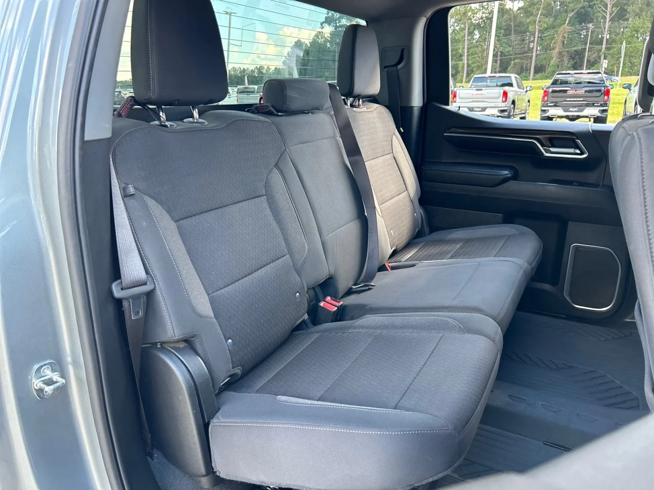 Used 2023 STERLING GRAY METALLIC Chevrolet RST image 22
