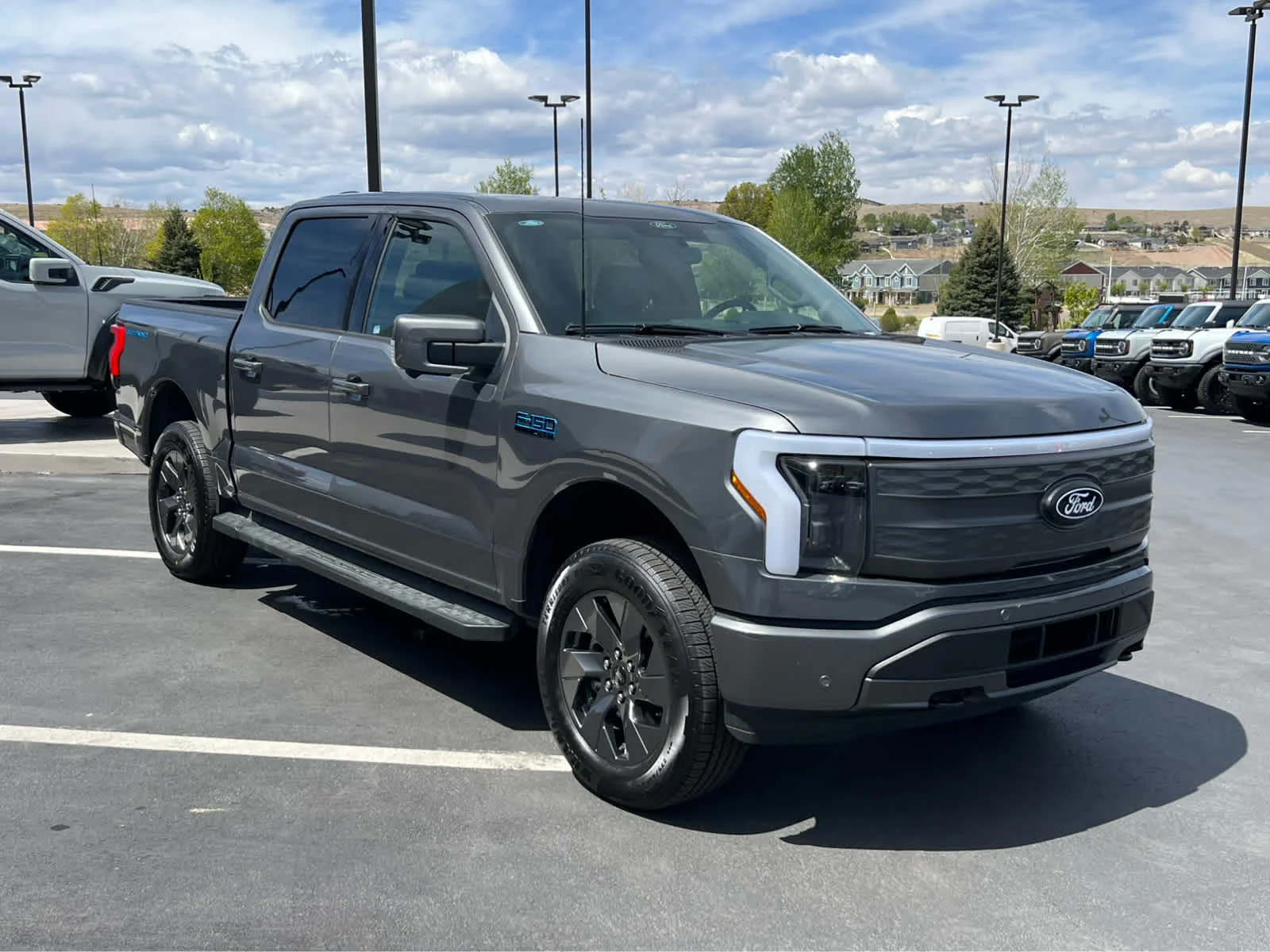 Used 2025 Light Blue Clearcoat Metallic Ford LARIAT image 5