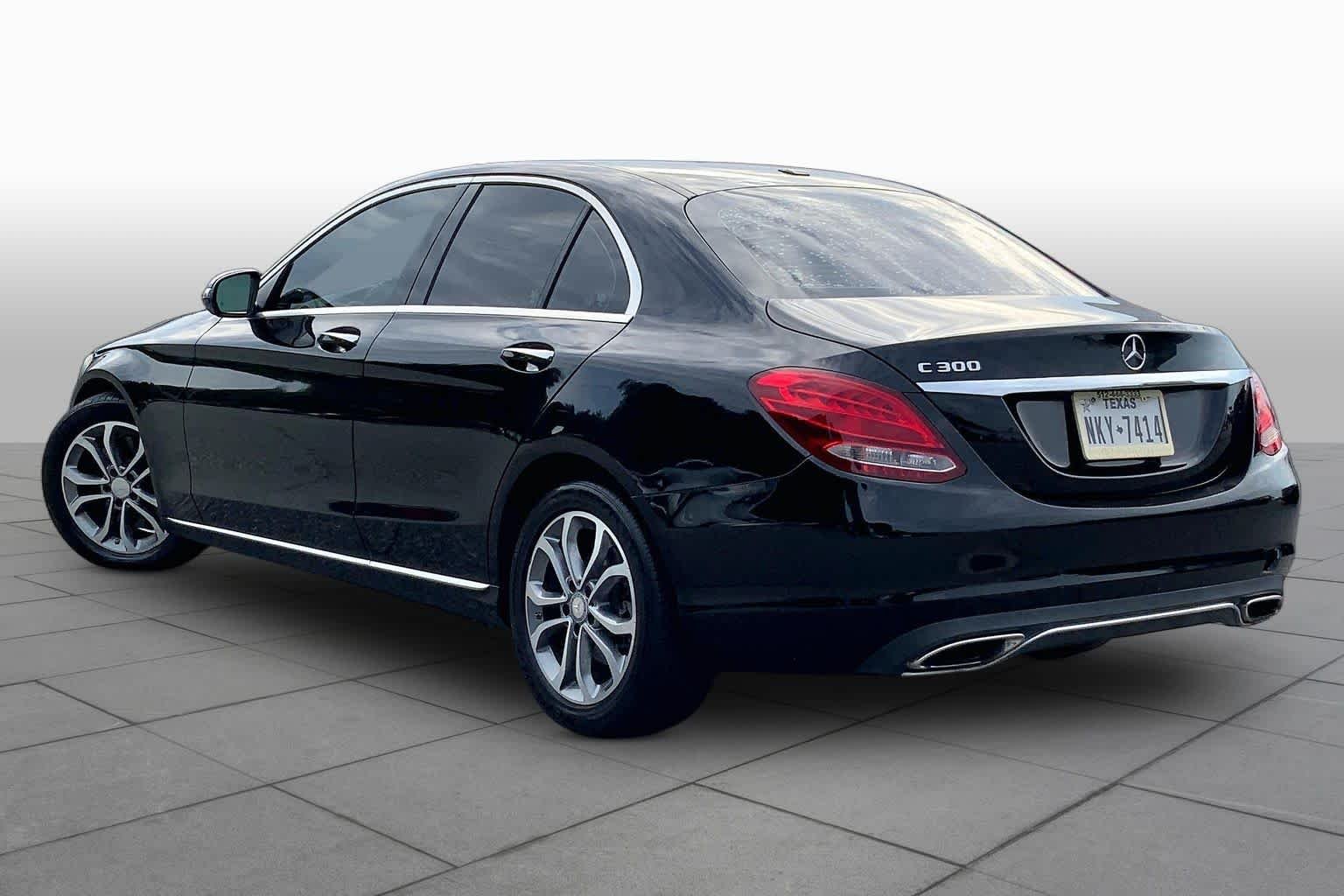 Used 2017  Mercedes-Benz C 300 image 10