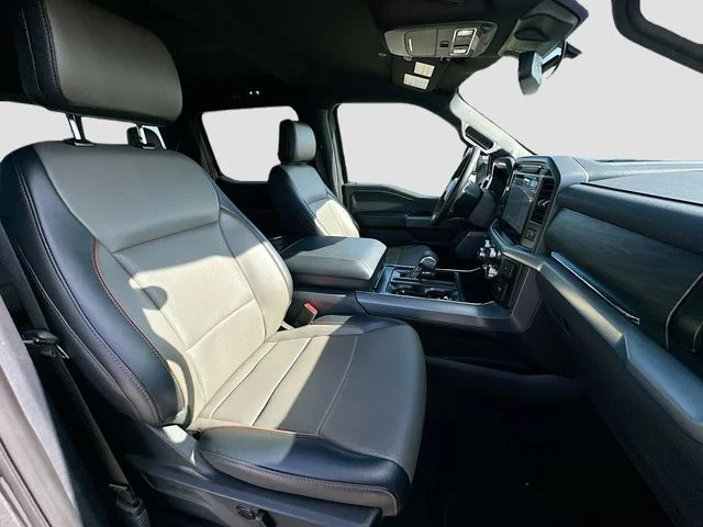 Used 2025 Gray Ford Lariat image 28