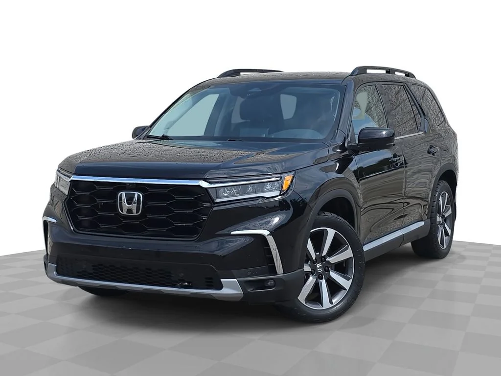 Used 2023  Honda Touring image 1