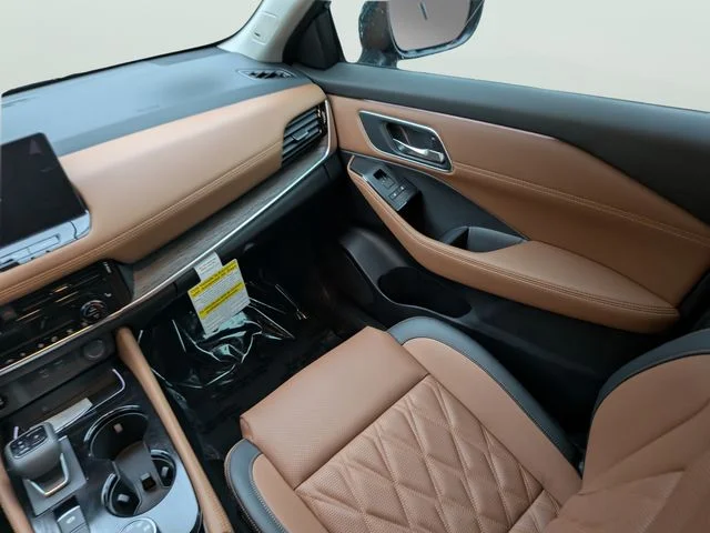 New 2026 Obsidian Green Pearl Nissan Platinum image 13