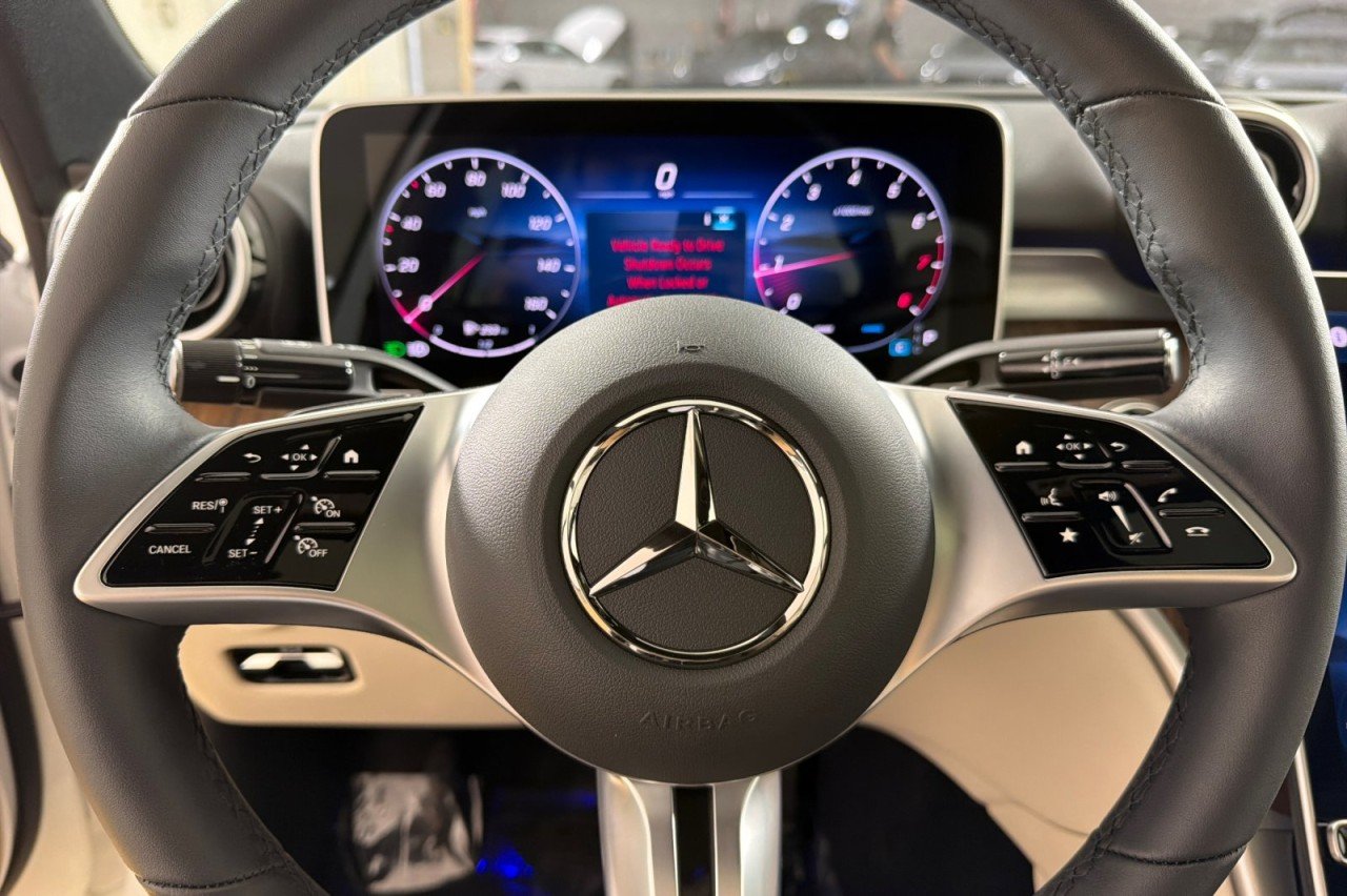 Used 2026 Polar White Mercedes-Benz C 300 image 21