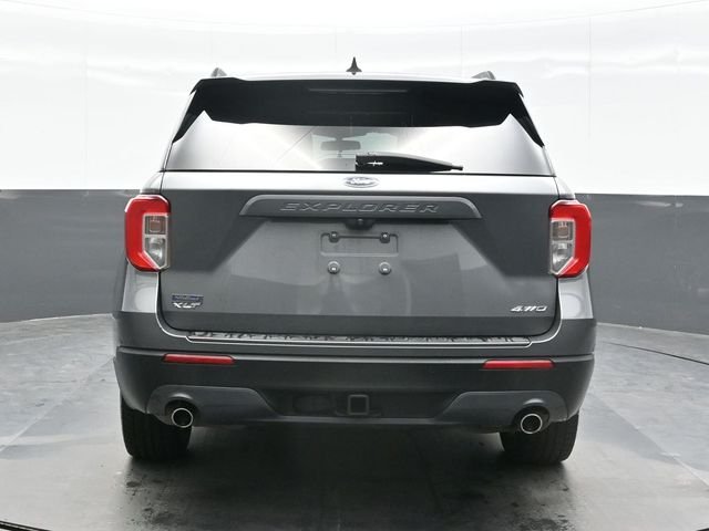 Used 2021 Gray Ford XLT image 2