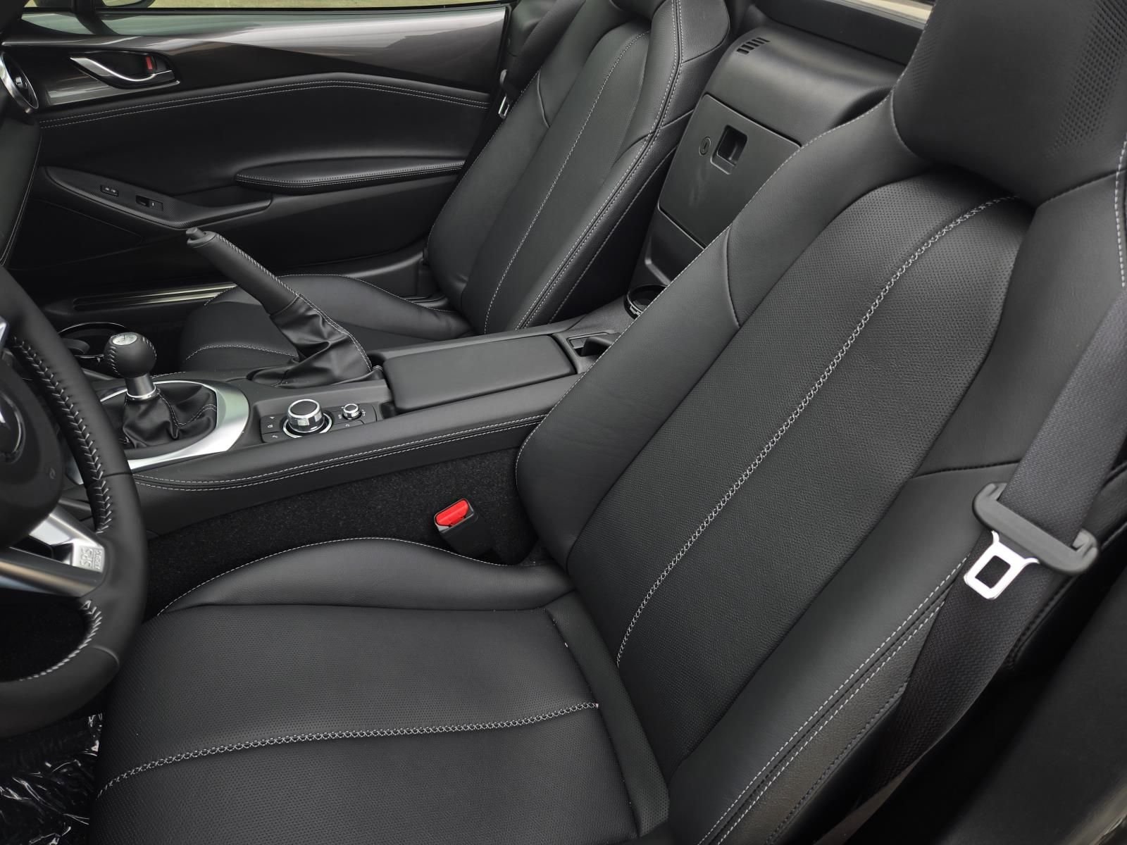 2026 Mazda MX-5 Miata RF Grand Touring - Photo 16