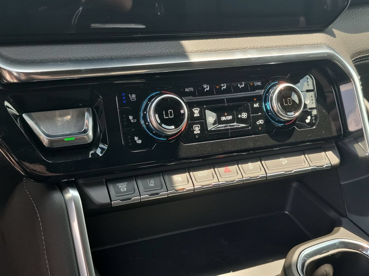2026 GMC Sierra 2500HD Denali - Photo 11