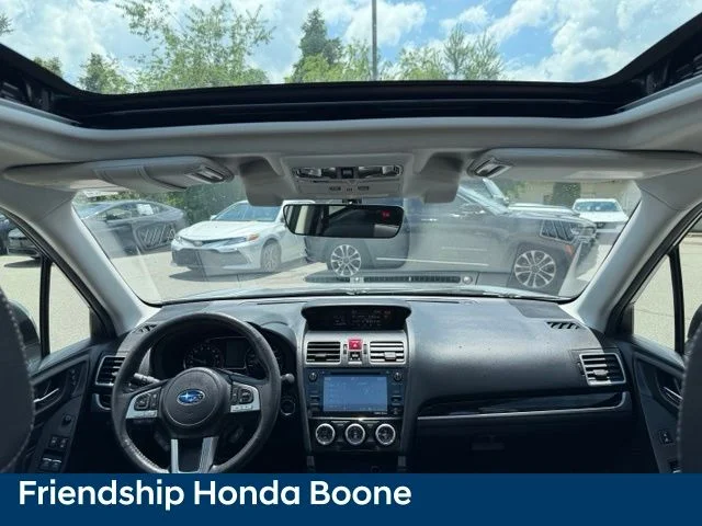 Used 2018 Silver Subaru 2.5i Touring image 45