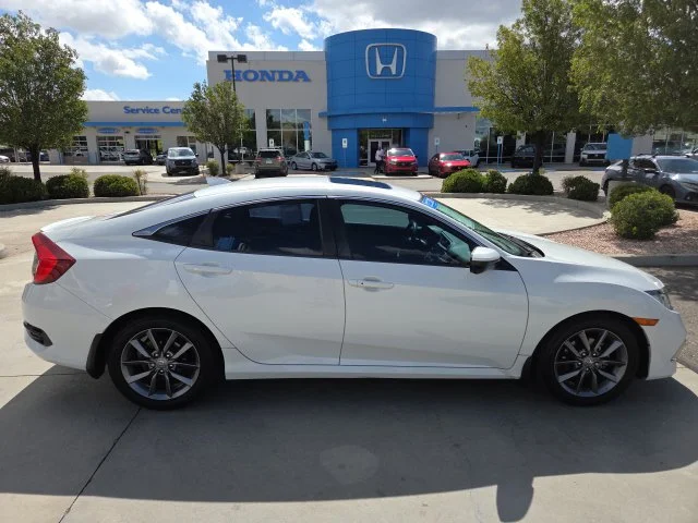 Used 2019  Honda EX-L image 4