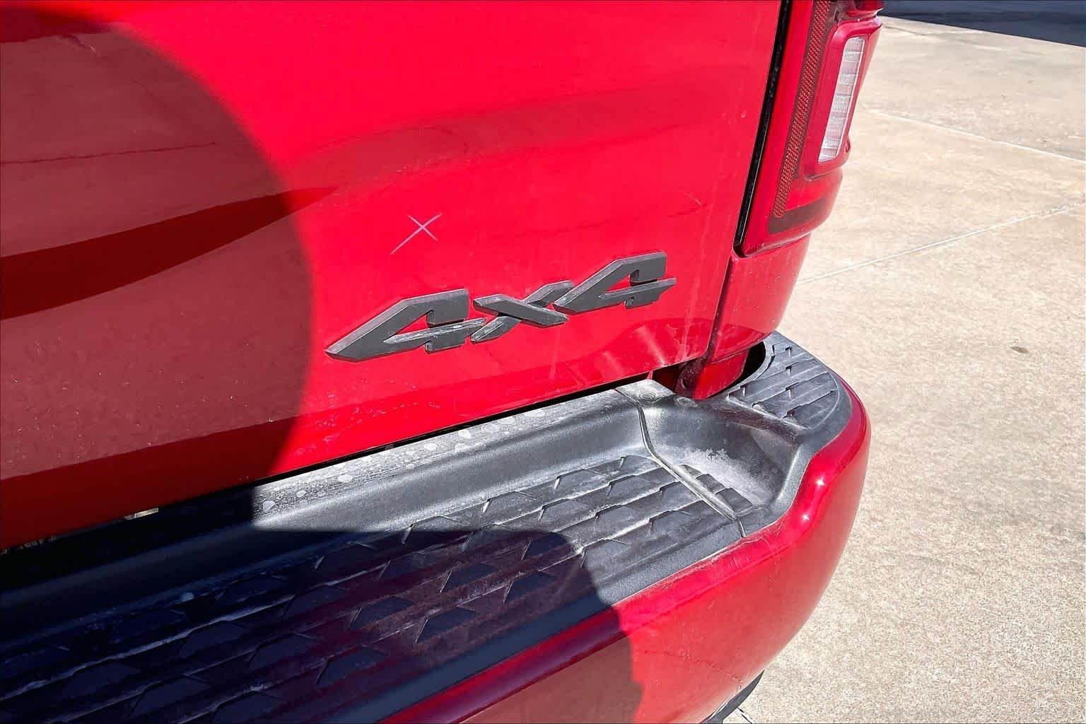 New 2026 Molten Red Pearl-Coat Exterior Paint RAM Laramie image 15