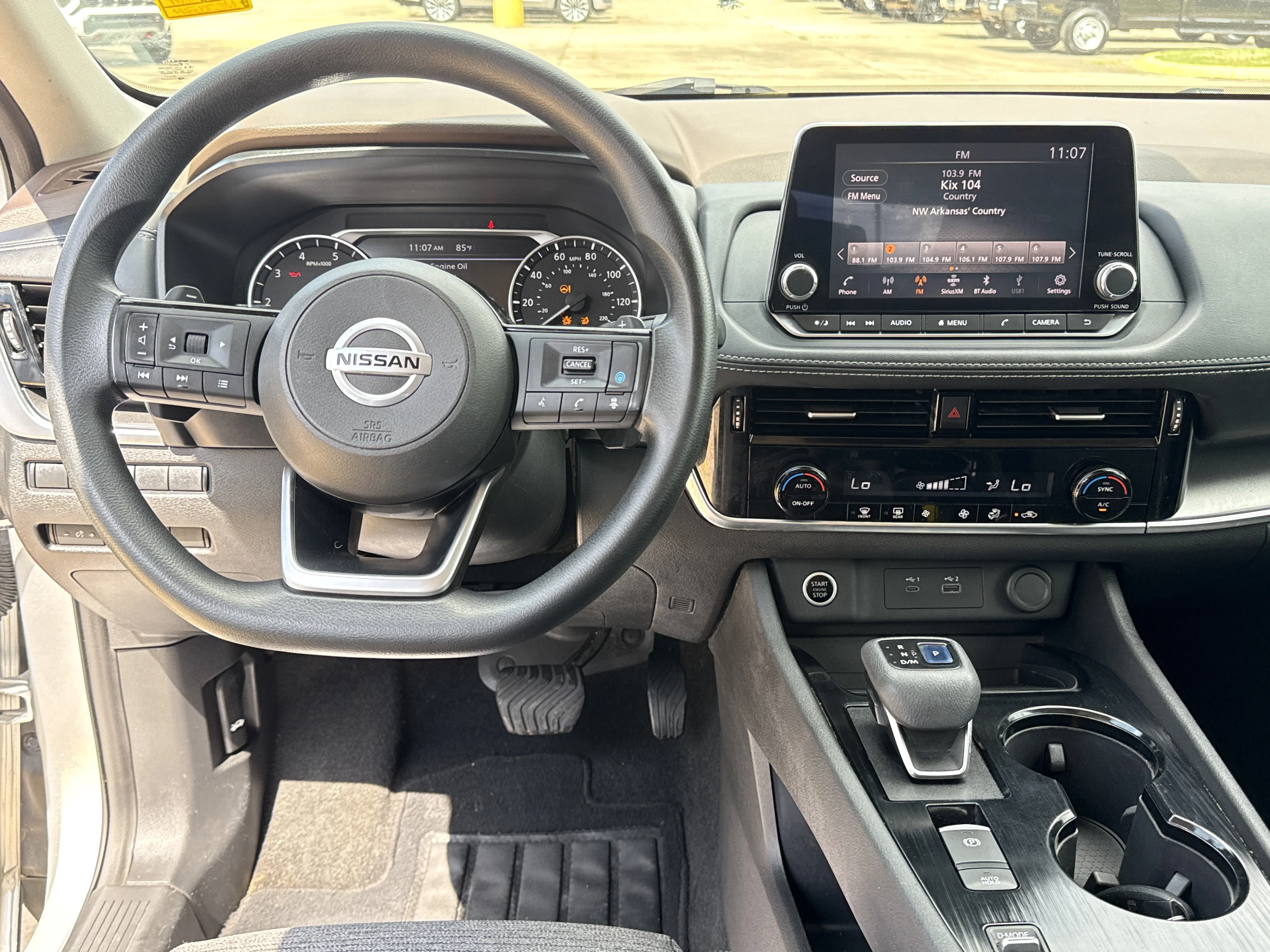 Used 2021 Brilliant Silver Metallic Nissan SV image 7