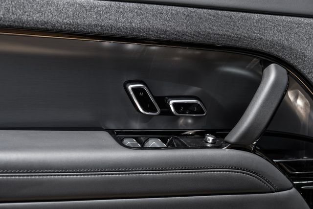 New 2026 Charente Grey Land Rover Dynamic SE image 55