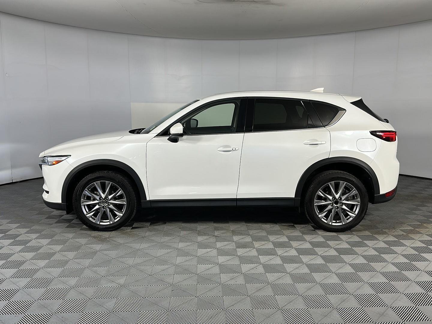 Used 2021 Snowflake White Pearl Mazda Grand Touring image 7