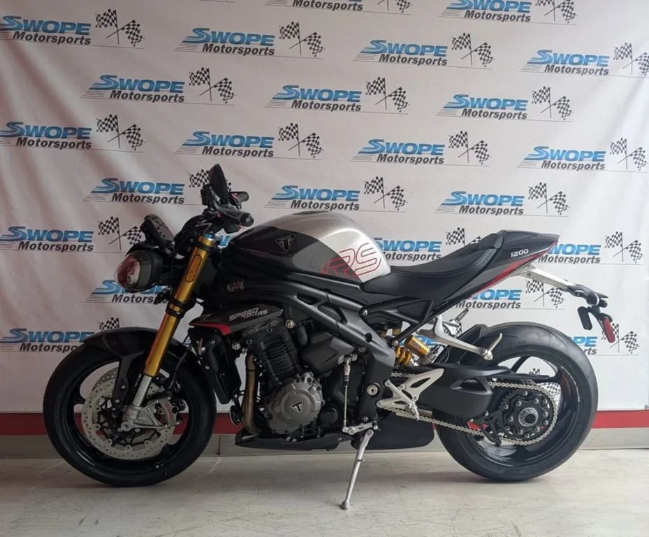 New 2026 DIABLO RED/GRANITE Triumph 1200 RS image 2