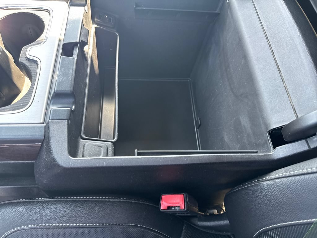 Used 2017 ONYX BLACK GMC SLT image 24