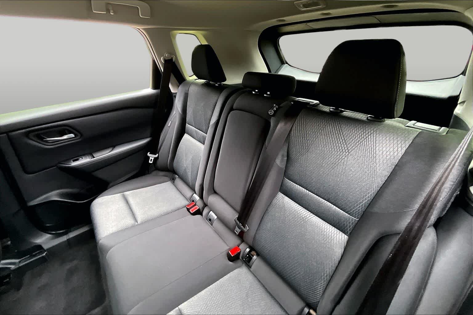 Used 2025 Super Black Nissan SV image 18
