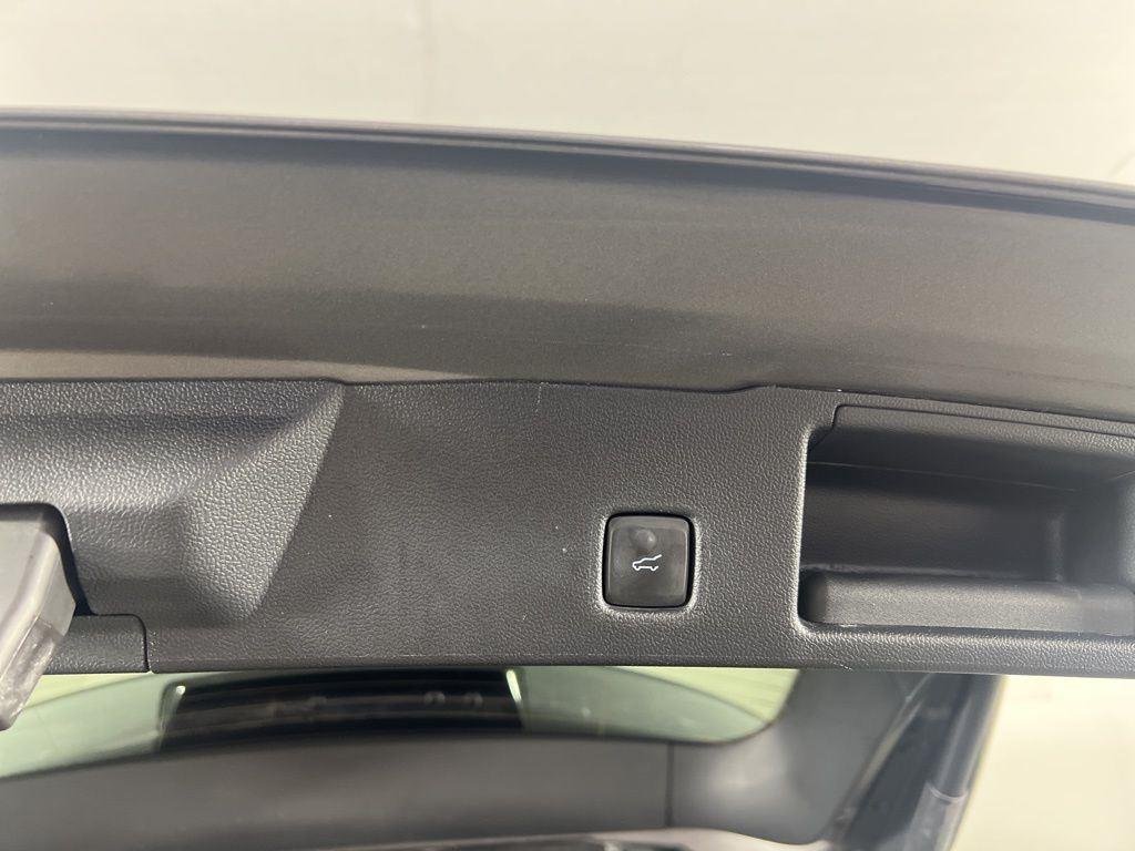 Used 2022 Gray Metallic Ford SEL image 7