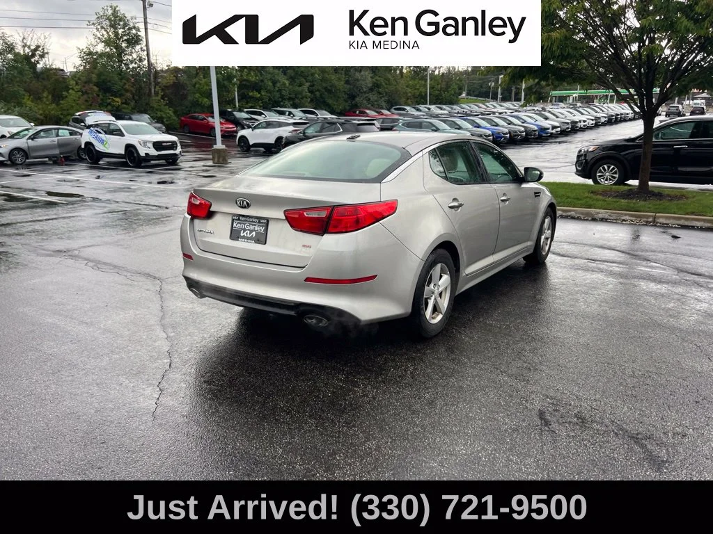Used 2014 Silver Kia LX image 5