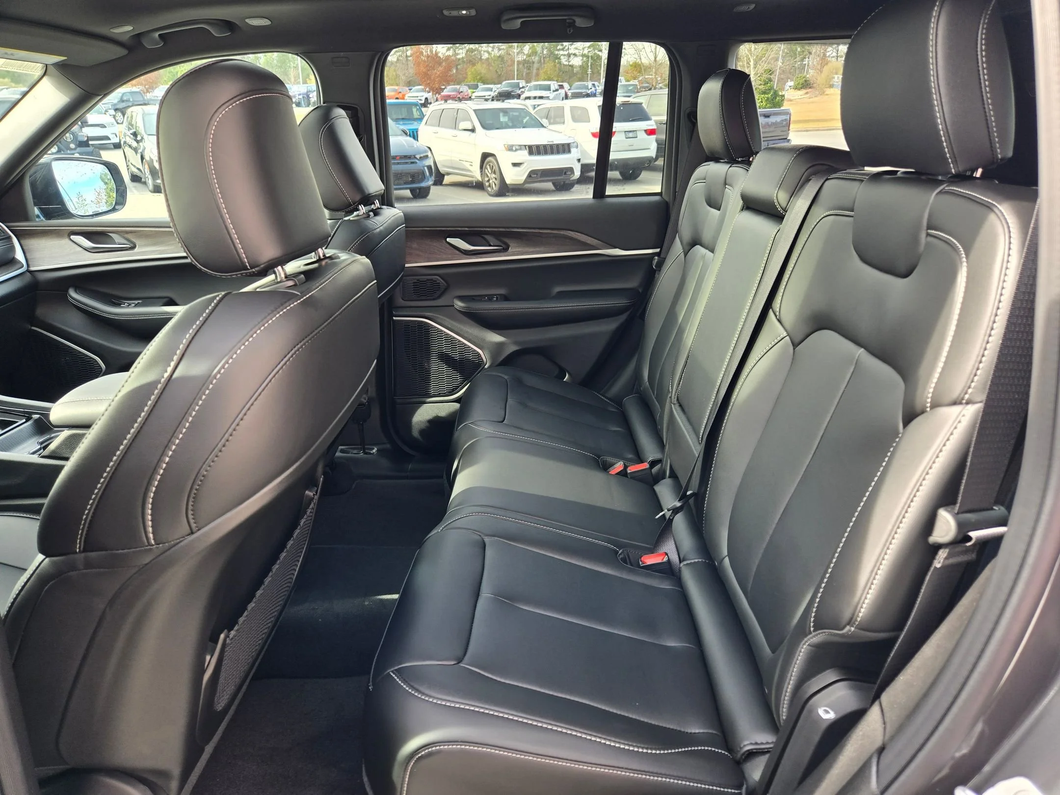 New 2026 Baltic Gray Metallic Clearcoat Jeep Limited image 27