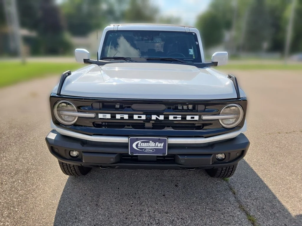 New 2026 White Ford Outer Banks image 9