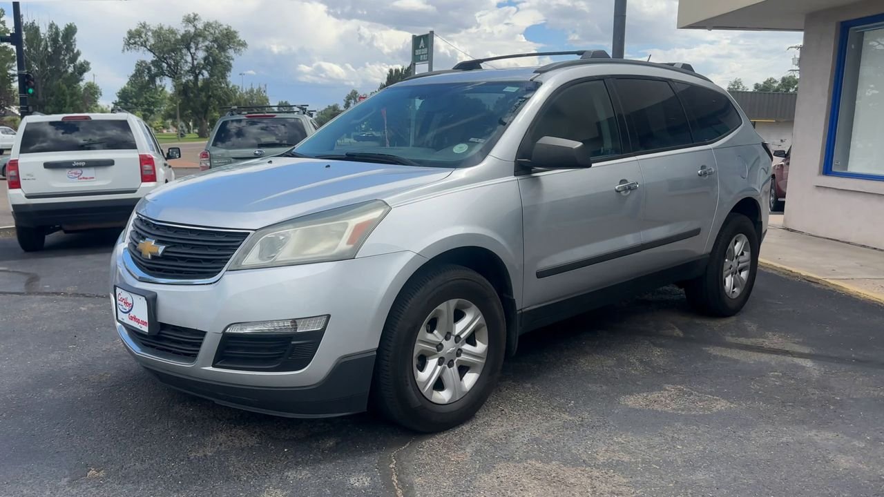 2014 Chevrolet Traverse LS photo 3