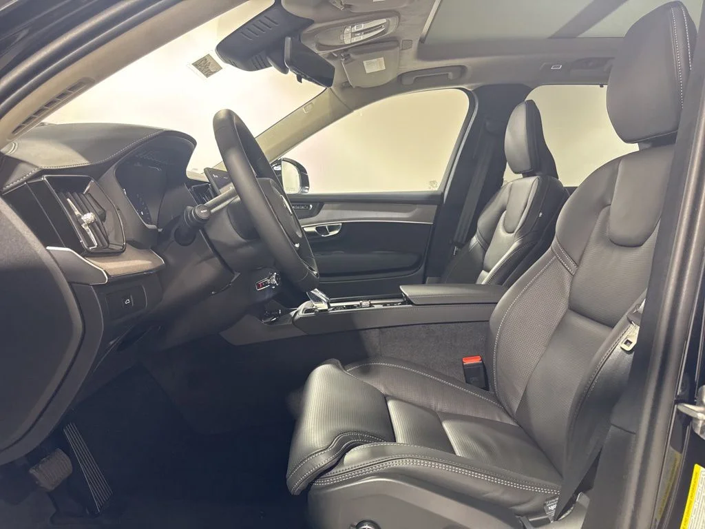 New 2026 Onyx Black Metallic Volvo B6 Ultra image 19