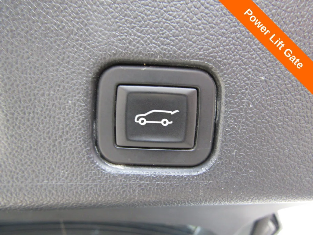Used 2025 Moonstone Gray Metallic Buick Sport Touring image 24