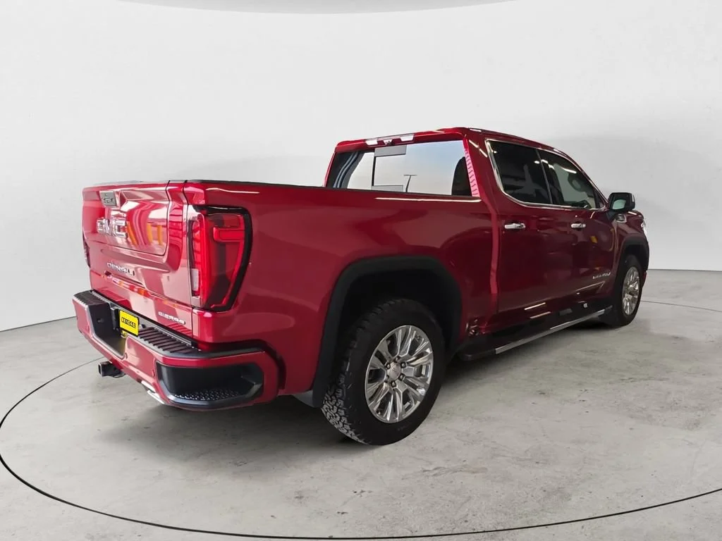 Used 2021 Red GMC Denali image 5