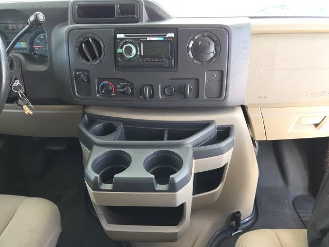 Used 2013 White Ford Base image 13