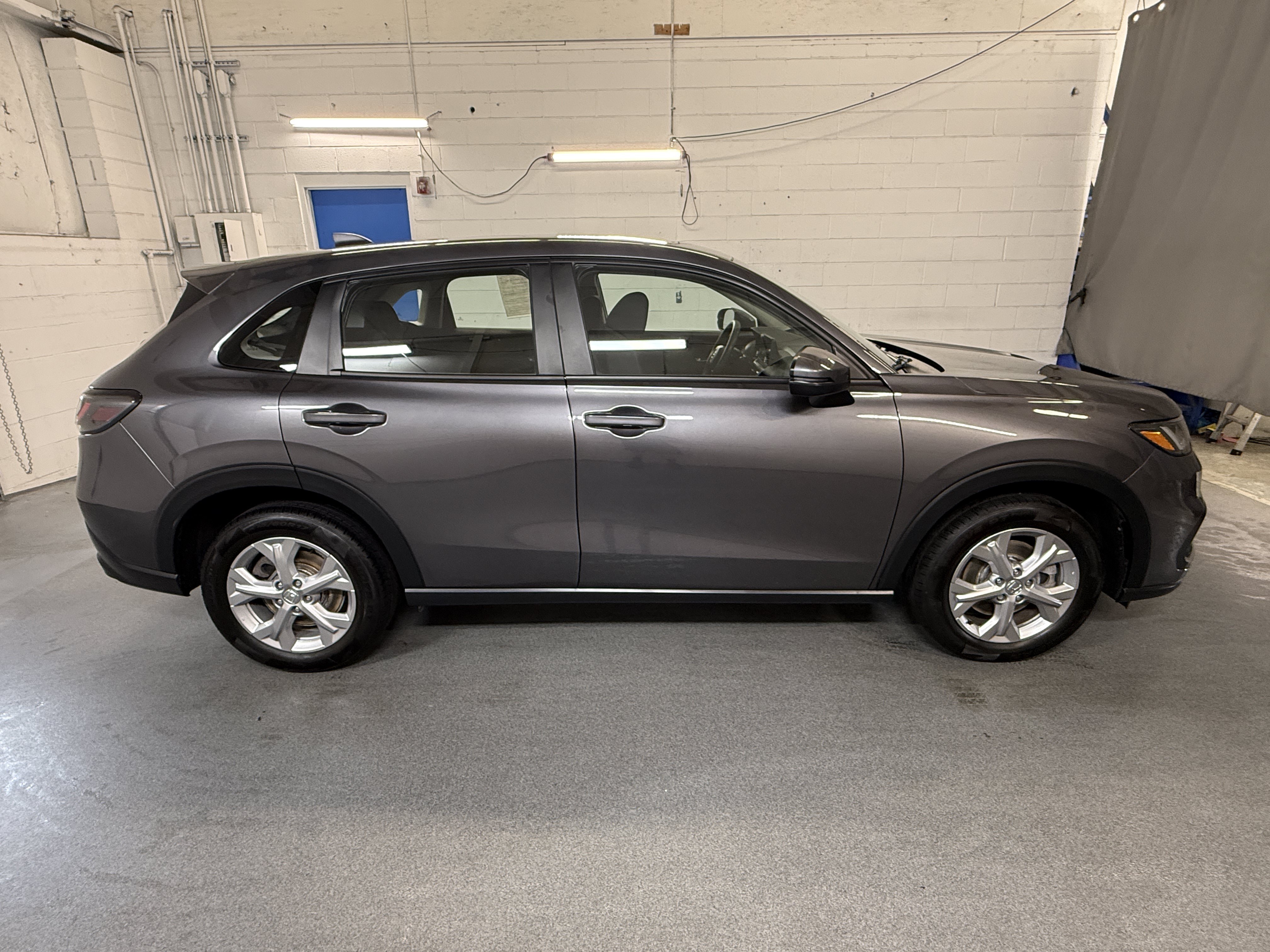 Certified Used 2024 Modern Steel Metallic Honda LX image 10