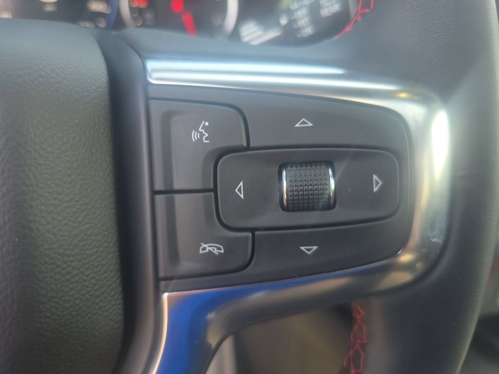 Used 2025 Sterling Gray Metallic Chevrolet RS image 32